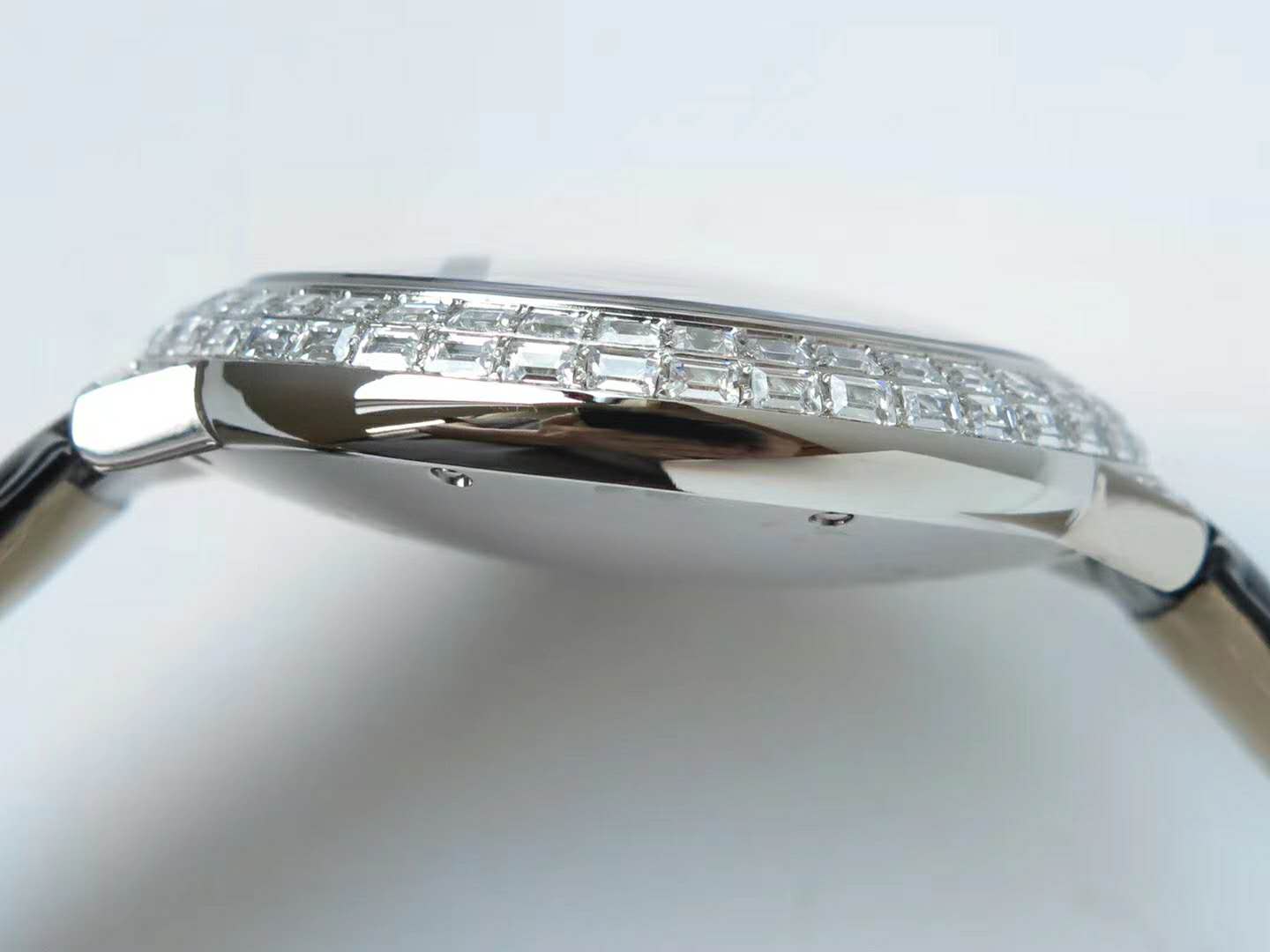 Ballon Bleu de Ca*t1er 42mm White Dial with D1am0nds in Rose Gold