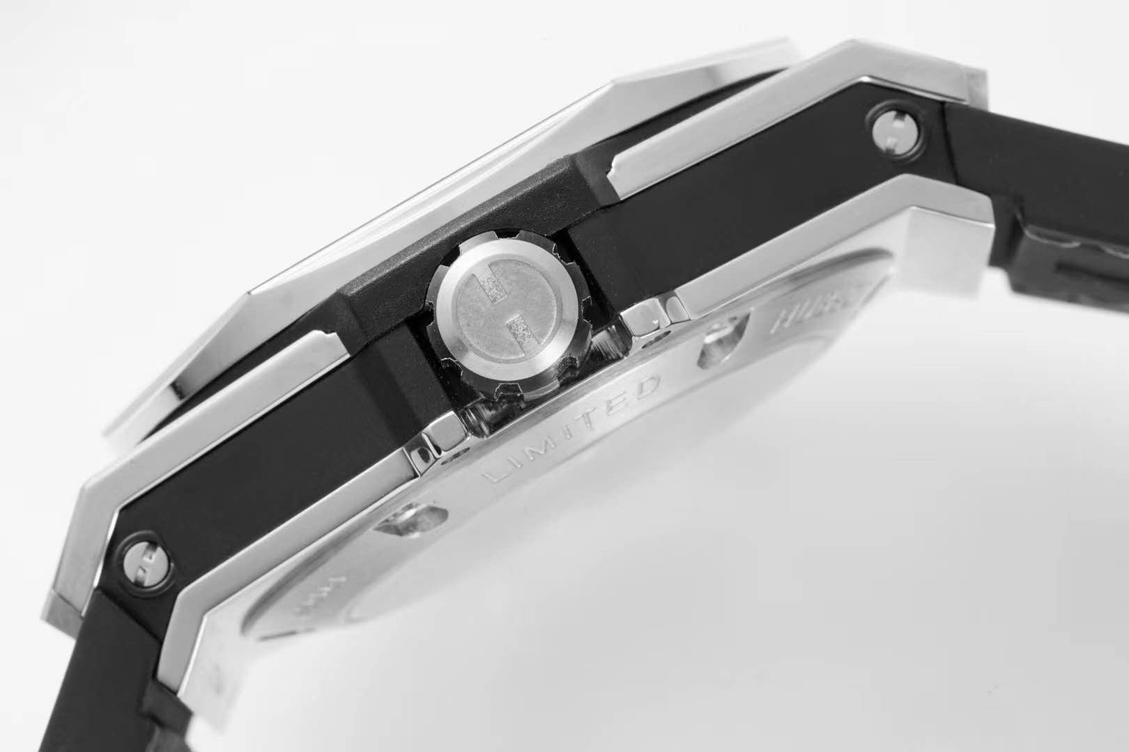 Big Bang Unico Sang Bleu in Steel on Brown Leather Strap